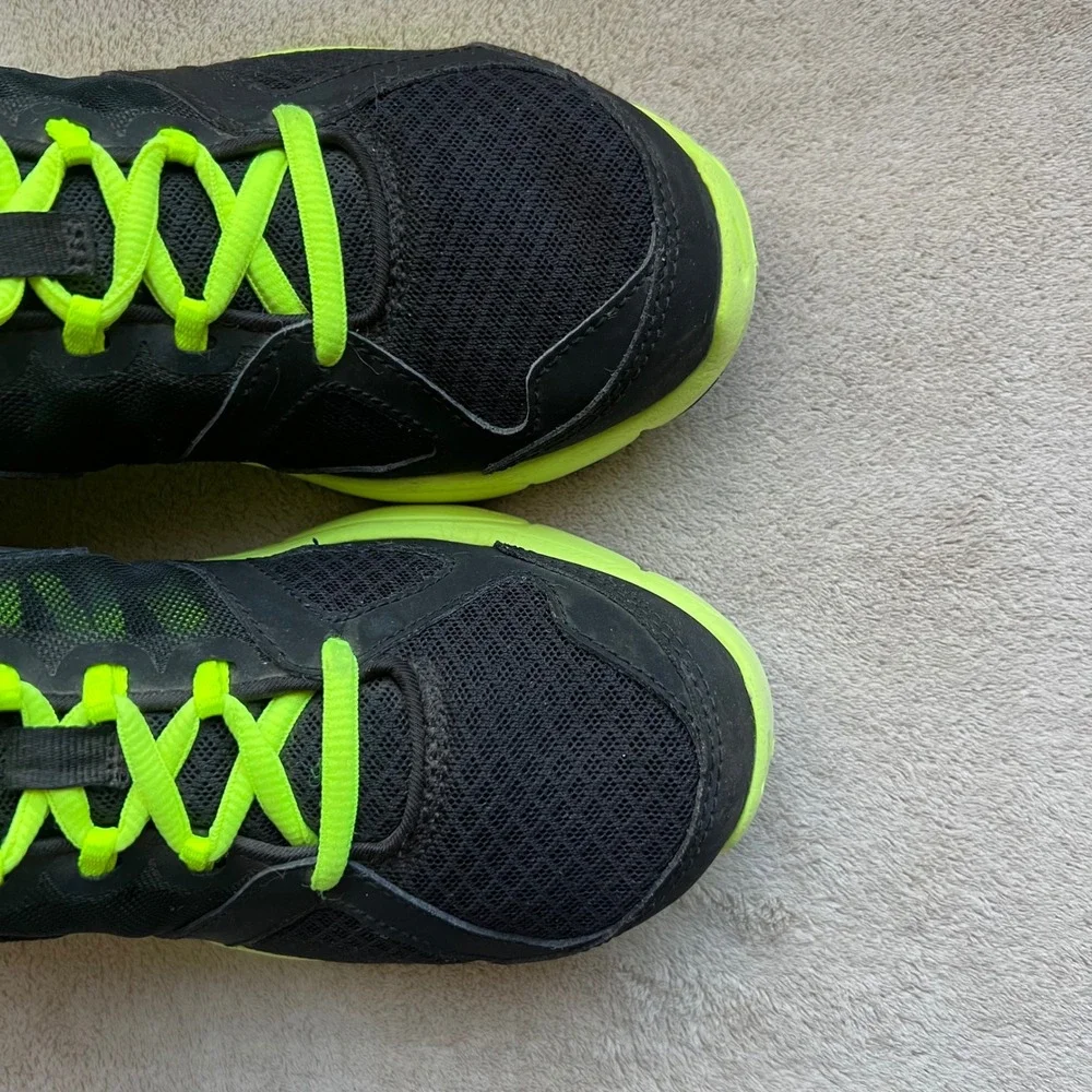 Nike Lunarlon Women 6.5 Youth 5Y Running Shoes Athletic Sneaker Black Neon Green